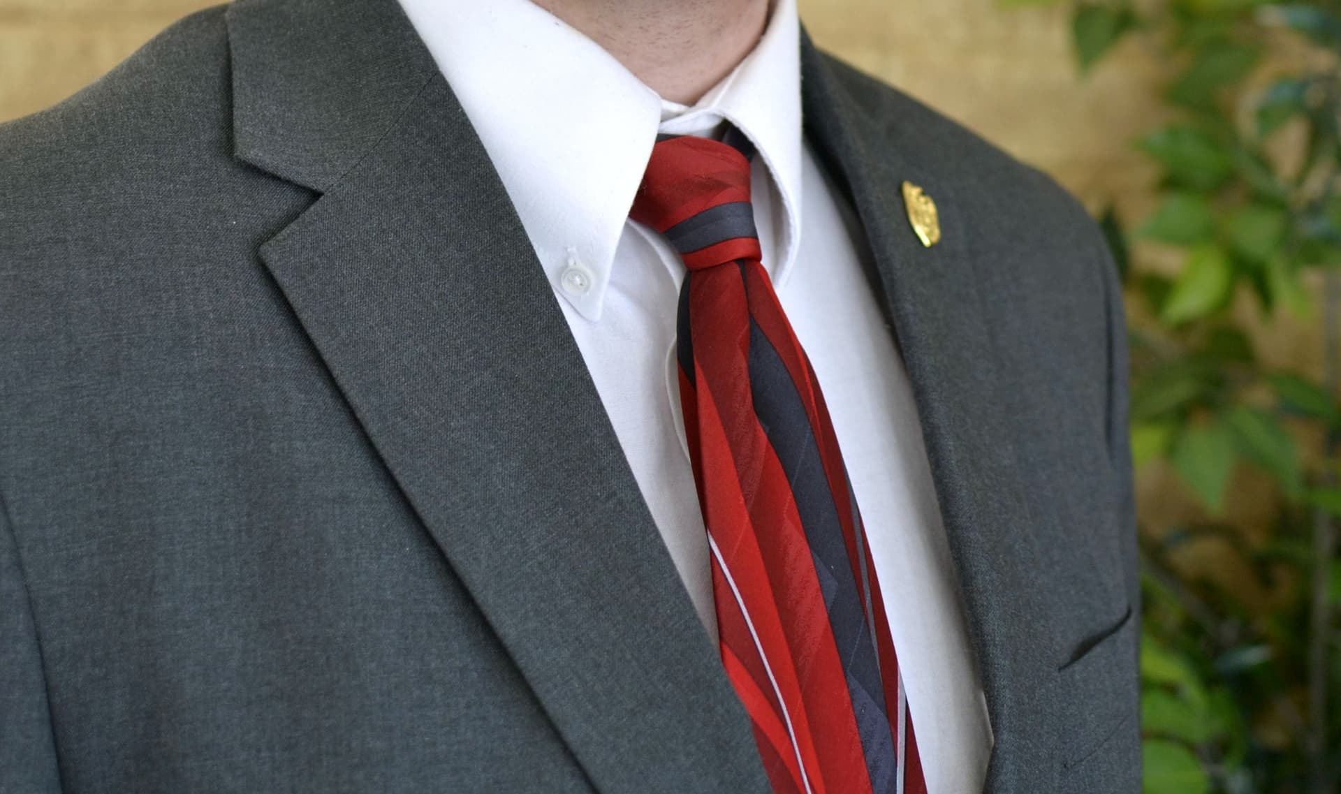 Ways to Use Custom Lapel Pins for Branding and Promotion