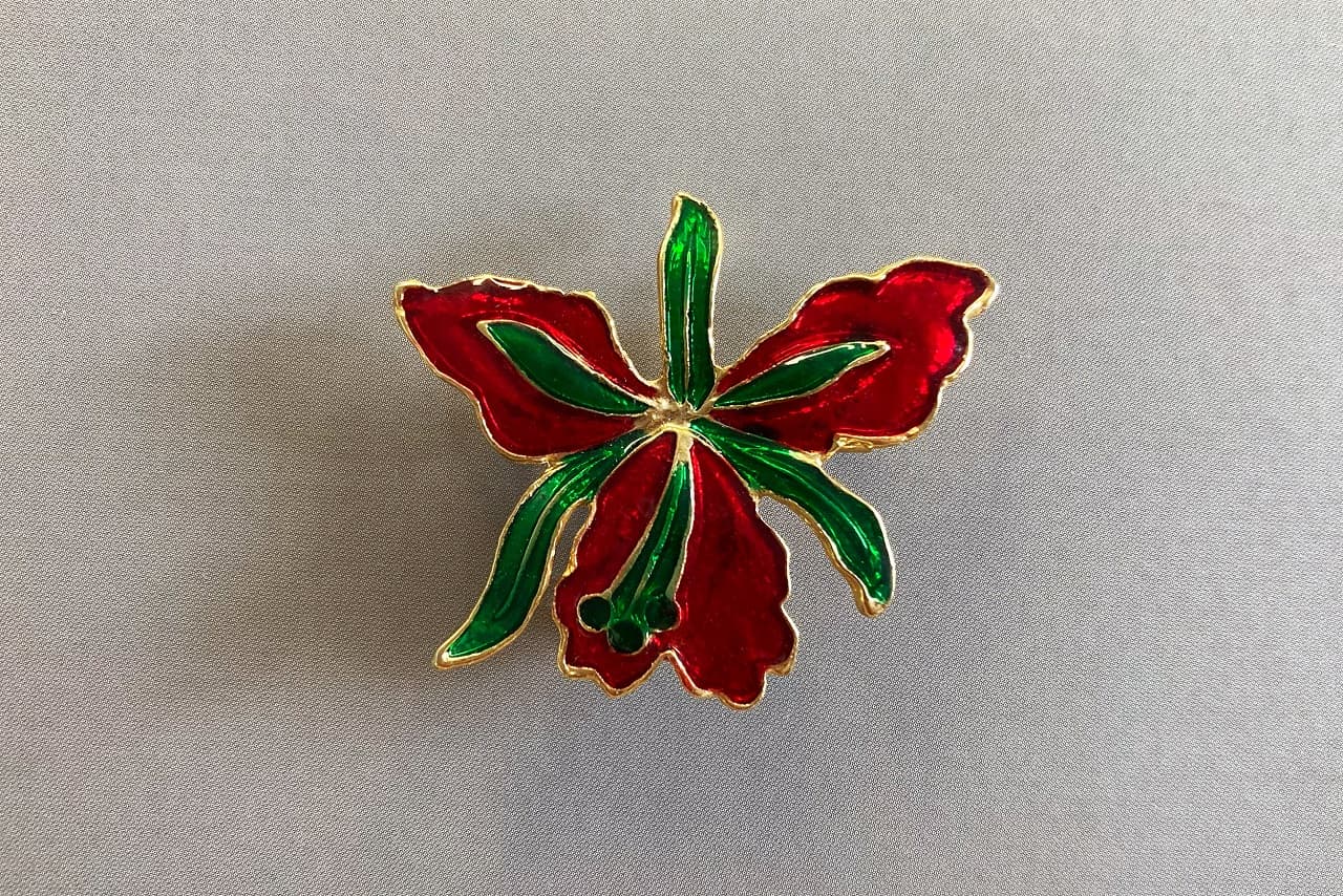 How Custom Lapel Pins Enhance Your Business's Marketing Strategy